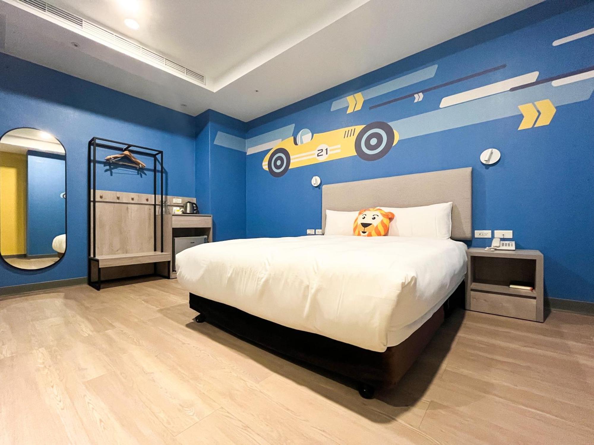 Holiday Garden Hotel Skm Park Гаосюн Экстерьер фото